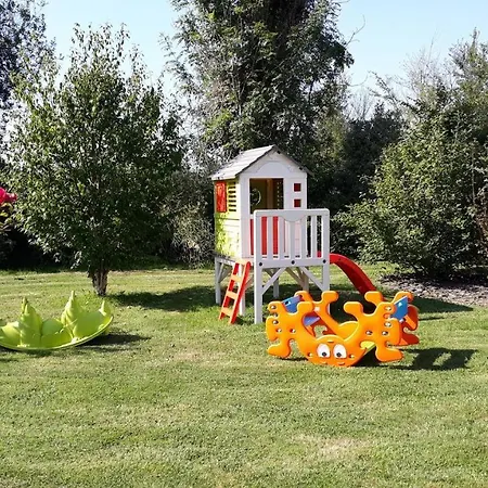 Aux Marais Nocleg ze śniadaniem 3*