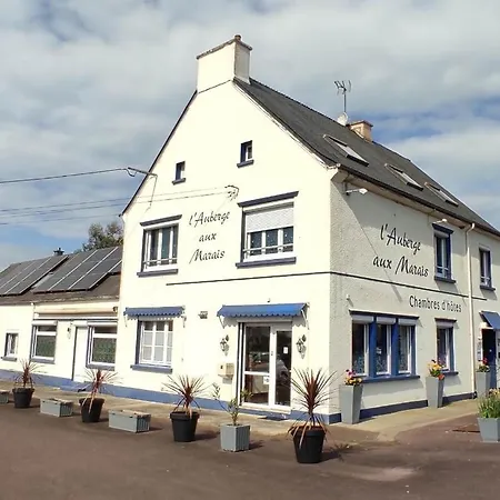 Oda ve Kahvaltı Aux Marais 3*