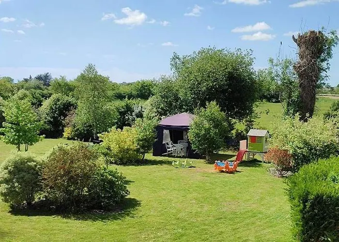 Aux Marais Bed & Breakfast 3*